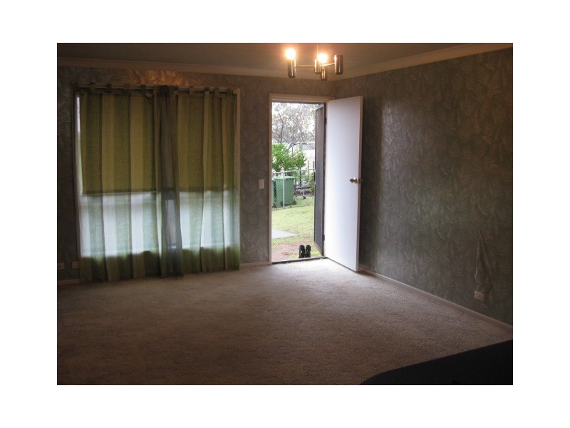 2/72 Wine Drive, Wilsonton Heights QLD 4350