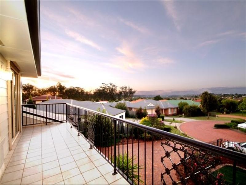 10 Throwleigh Close, Rangeville QLD 4350