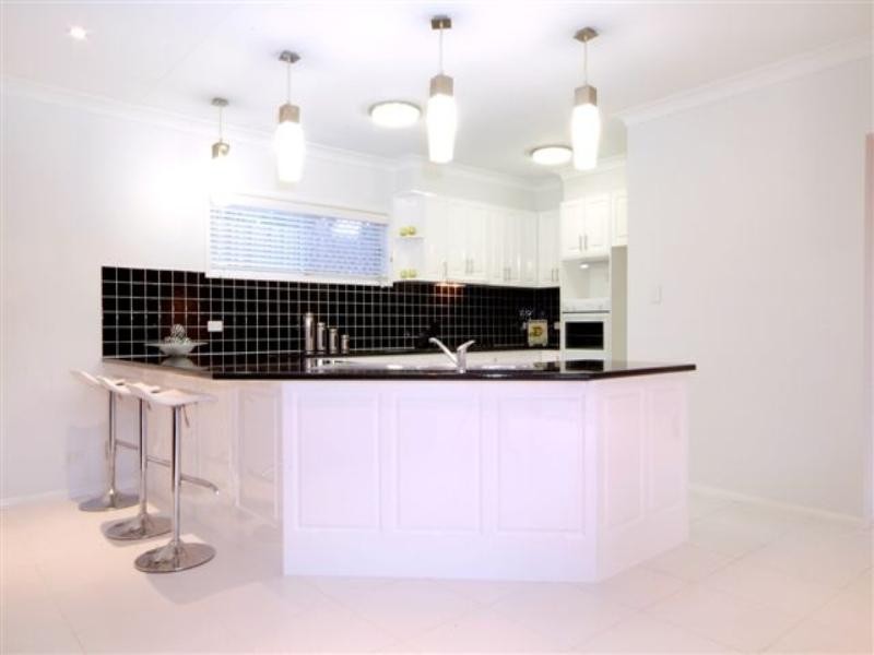 10 Throwleigh Close, Rangeville QLD 4350