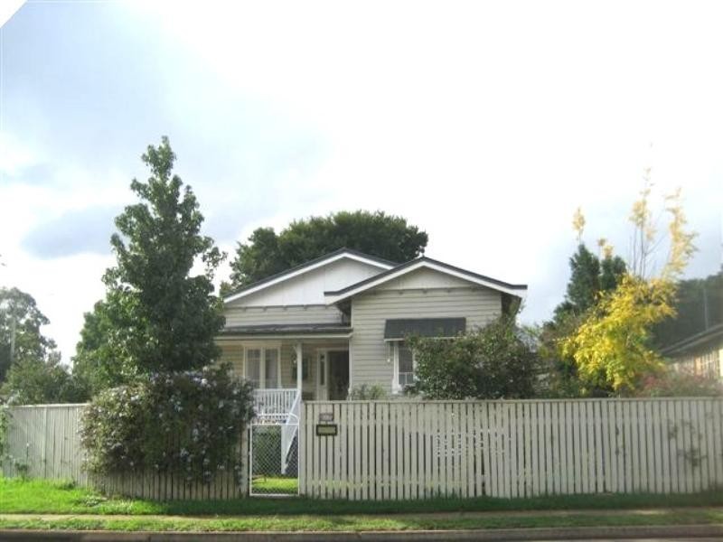 157 Bridge Street, North Toowoomba QLD 4350