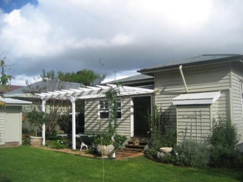 157 Bridge Street, North Toowoomba QLD 4350