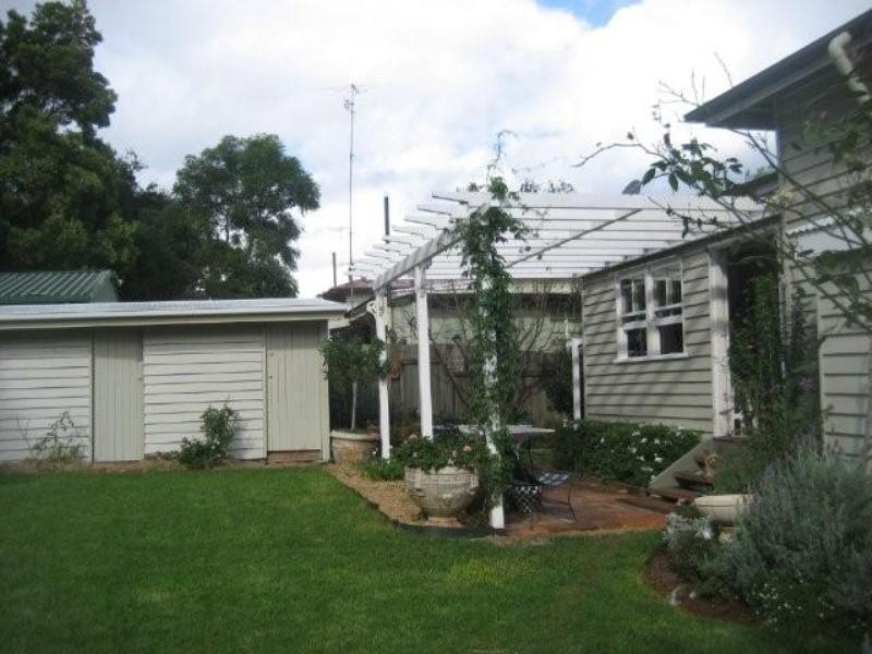157 Bridge Street, North Toowoomba QLD 4350