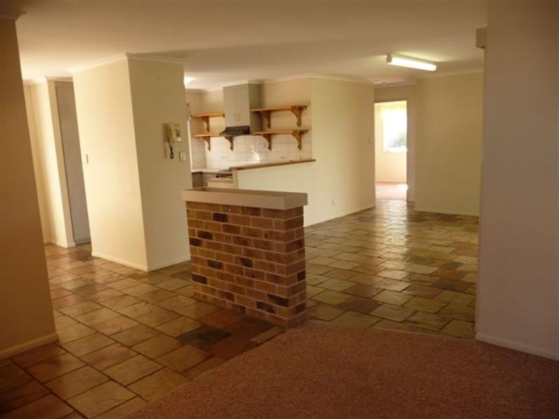 11 Jenna Court, Kearneys Spring QLD 4350