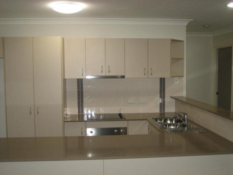 1/19 Winning Street, Glenvale QLD 4350