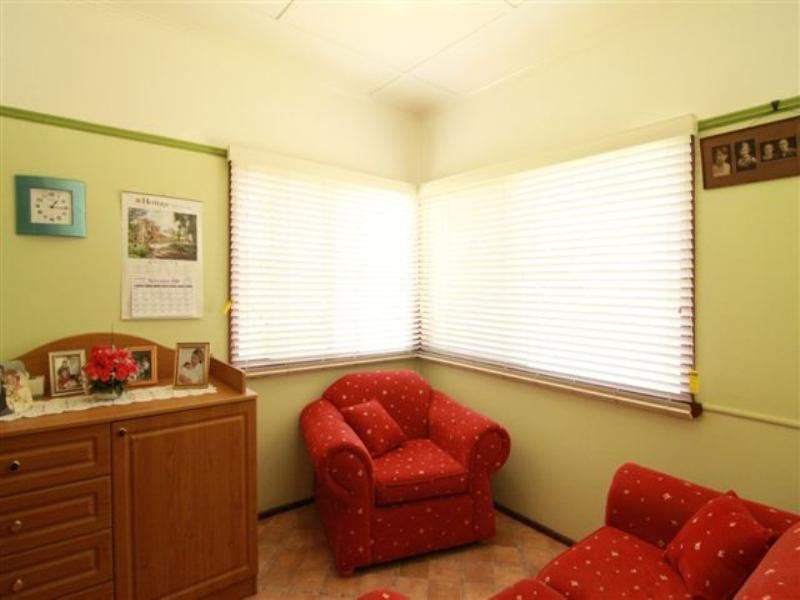 38 Holberton Street, Rockville QLD 4350