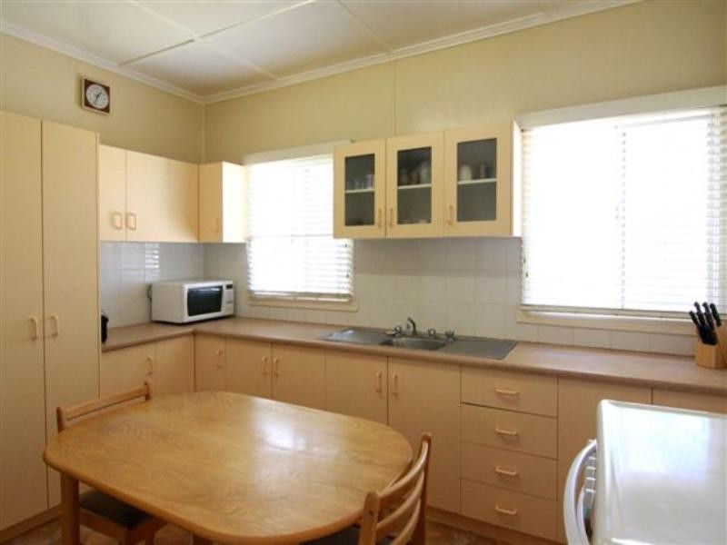 38 Holberton Street, Rockville QLD 4350