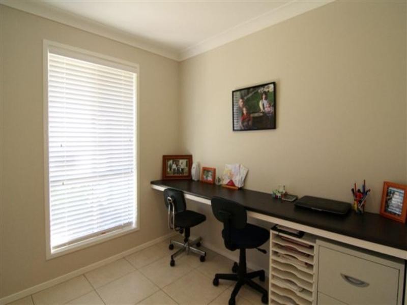 42 Shoesmith Road, Westbrook QLD 4350