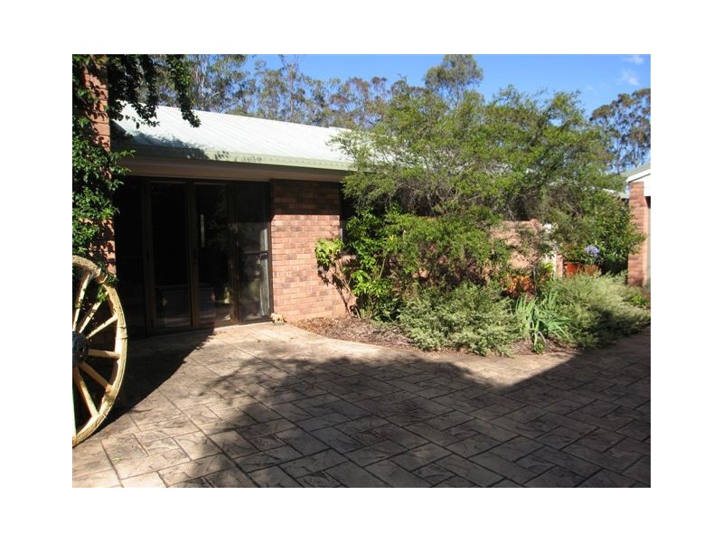 16 Merlin Court, Preston QLD 4352
