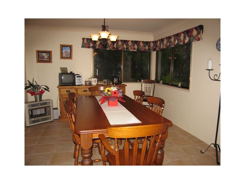 16 Merlin Court, Preston QLD 4352
