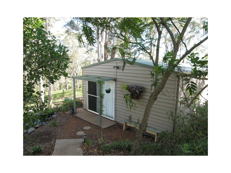 16 Merlin Court, Preston QLD 4352