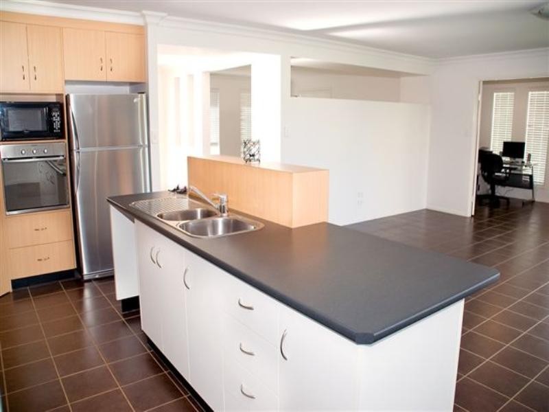 1 Garvan Court, Highfields QLD 4352