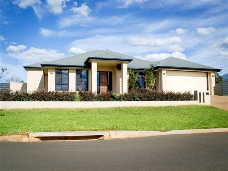 1 Garvan Court, Highfields QLD 4352