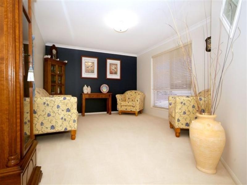 16 Stratford Drive, Wyreema QLD 4352