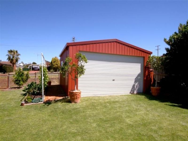 16 Stratford Drive, Wyreema QLD 4352