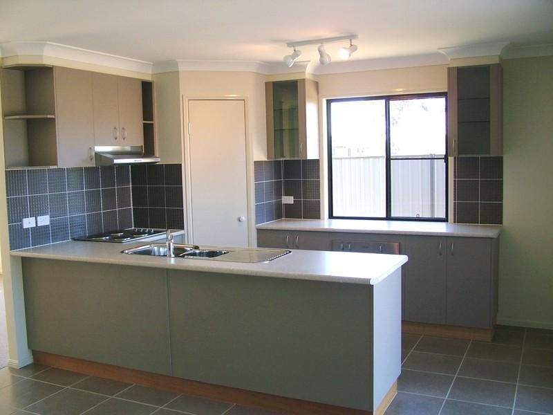 11 Jacquelyn Court, Oakey QLD 4401