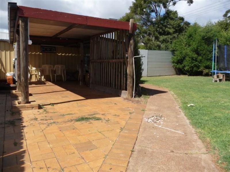 14 Fourth Avenue, Harristown QLD 4350