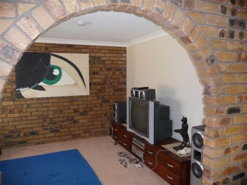 28 Riethmuller Street, Kearneys Spring QLD 4350