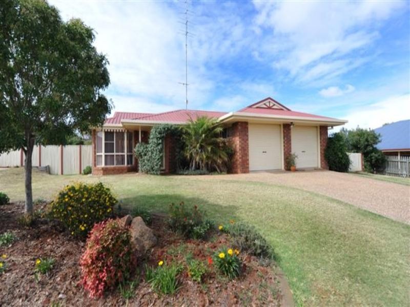 5 Schloss Court, Westbrook QLD 4350