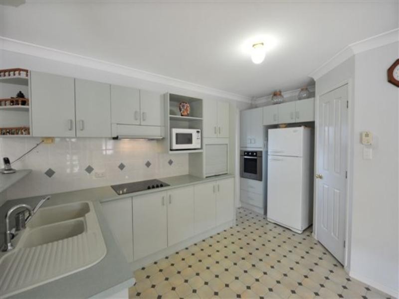 5 Schloss Court, Westbrook QLD 4350