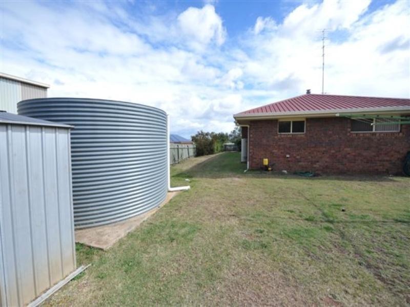 5 Schloss Court, Westbrook QLD 4350