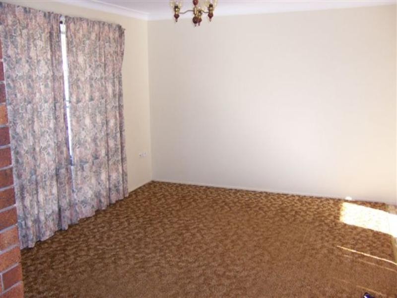 23 Arabian Street, Harristown QLD 4350