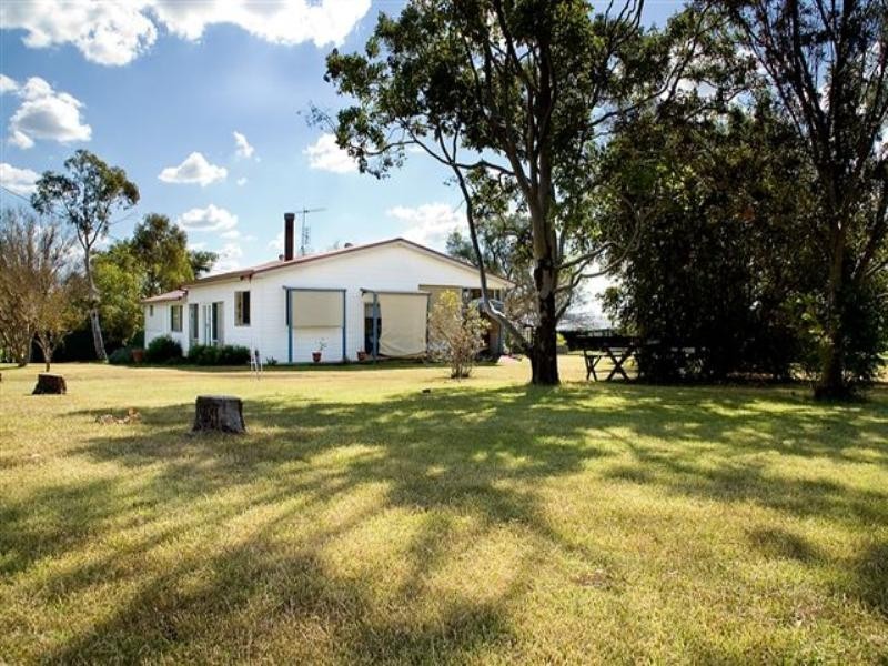 17 Ramsay Road, Cambooya QLD 4358