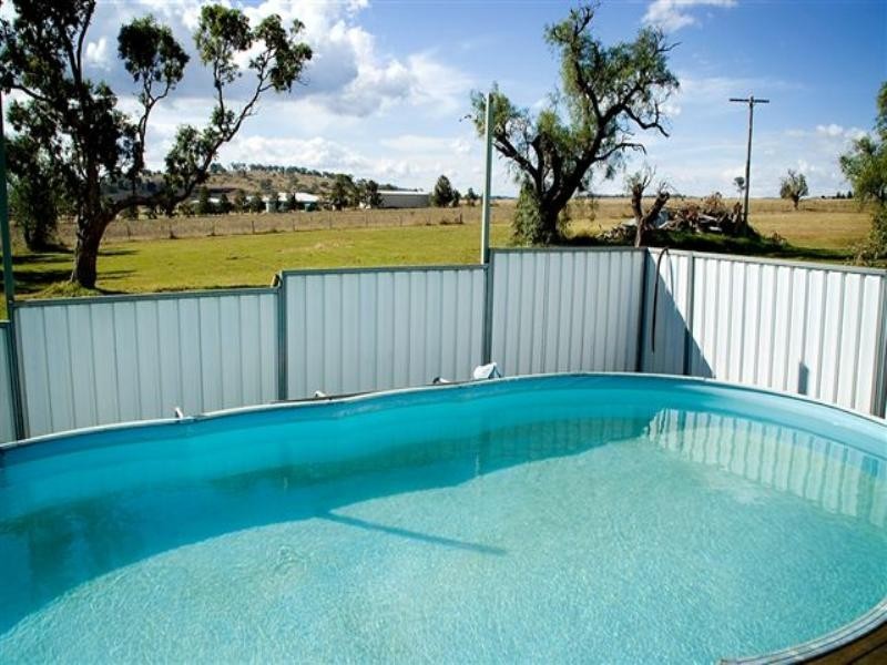 17 Ramsay Road, Cambooya QLD 4358