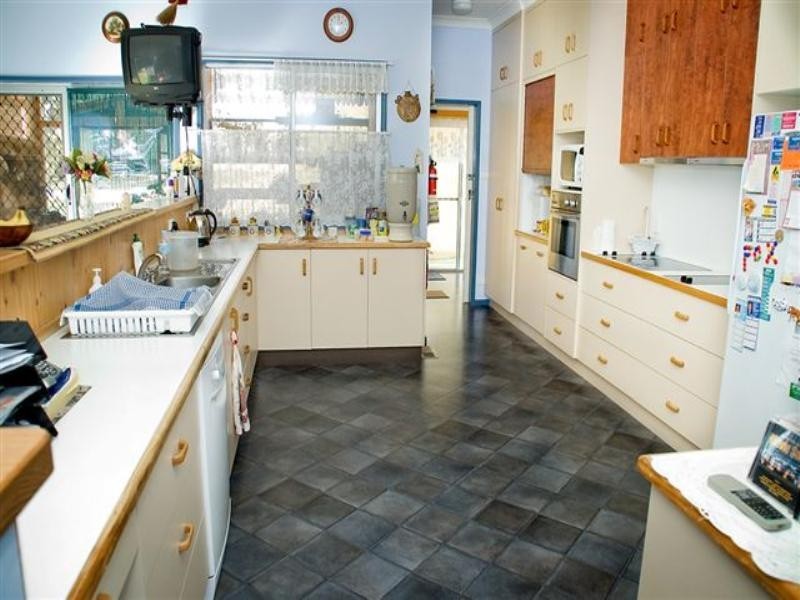 17 Ramsay Road, Cambooya QLD 4358