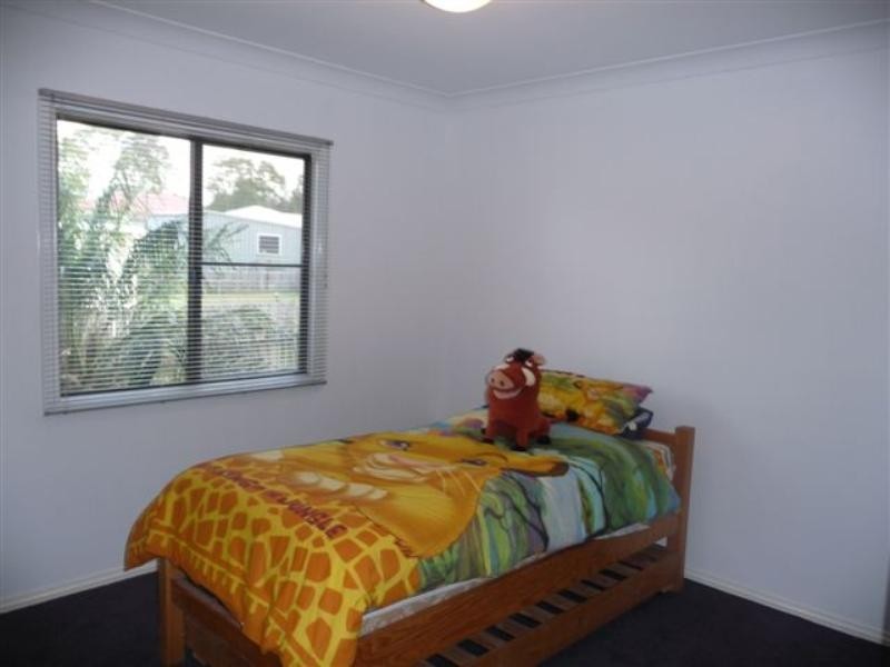 15 Ellis Street, Wilsonton QLD 4350