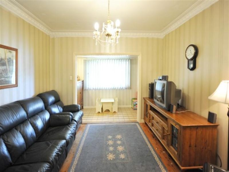 34 Leichhardt Street, Centenary Heights QLD 4350