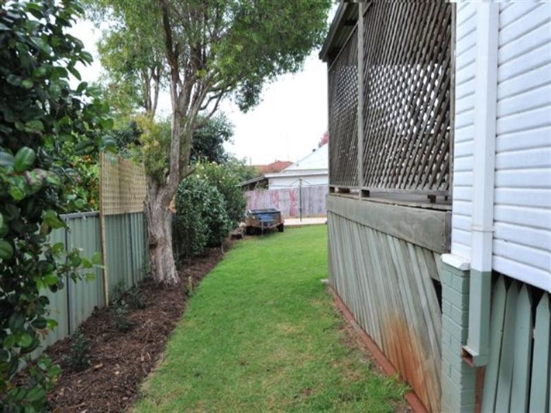 34 Leichhardt Street, Centenary Heights QLD 4350