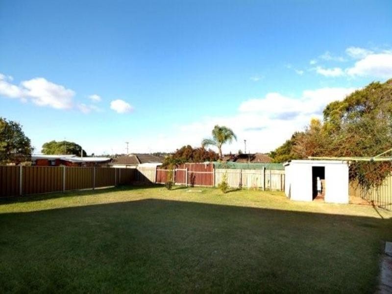 34 Noll Street, Kearneys Spring QLD 4350