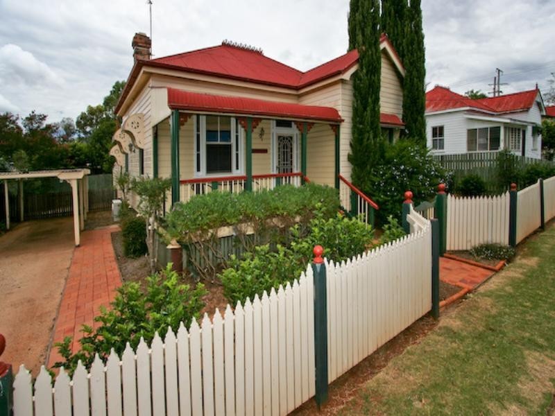 40 Goggs Street, Toowoomba City QLD 4350