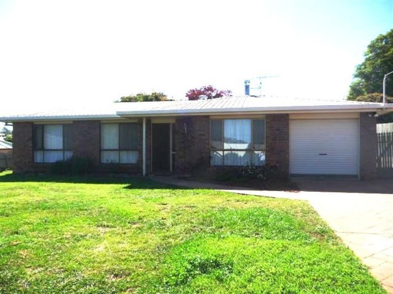 15 Bowden Court, Darling Heights QLD 4350