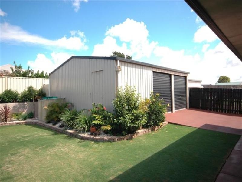 26 Manooka Crescent, Highfields QLD 4352