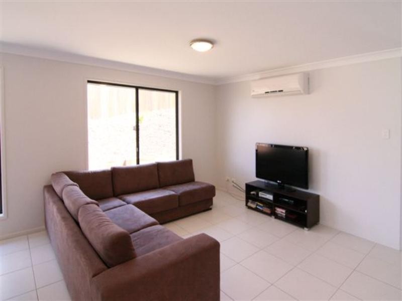 18 Edwin Street, Westbrook QLD 4350