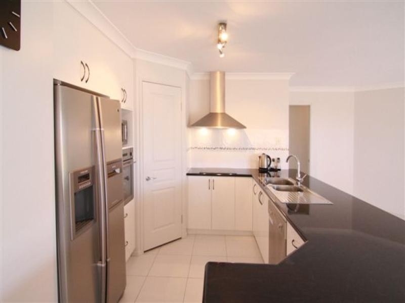 18 Edwin Street, Westbrook QLD 4350
