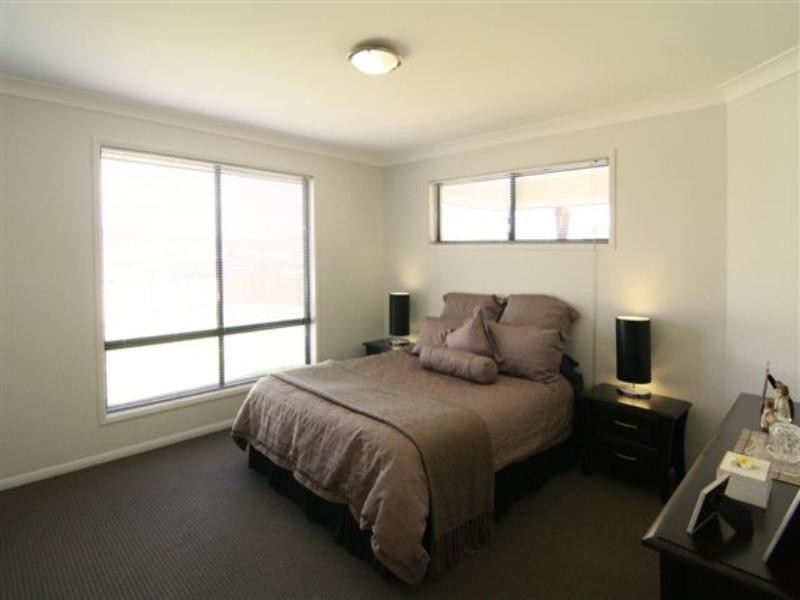 18 Edwin Street, Westbrook QLD 4350