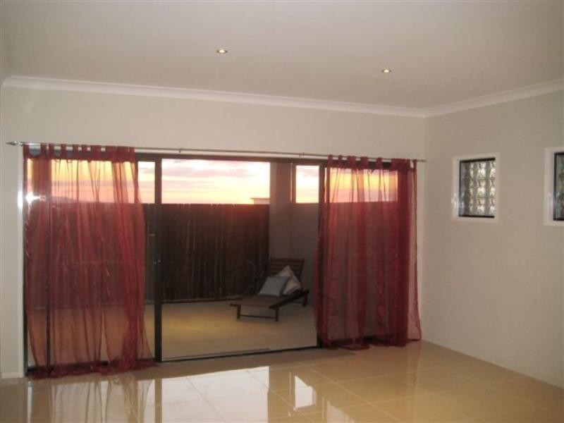 1/13 Wigan Avenue, Highfields QLD 4352