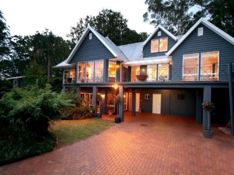 6 Roderic Court, Mount Lofty QLD 4350