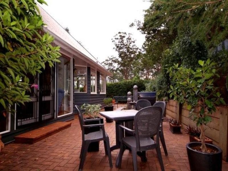 6 Roderic Court, Mount Lofty QLD 4350