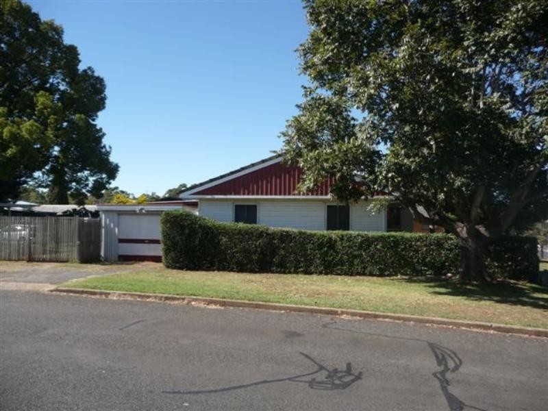 365 Bridge Street, Wilsonton QLD 4350