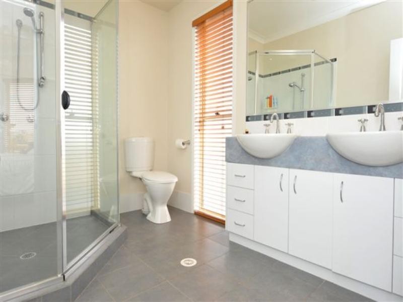 7 Sommariva Street, Westbrook QLD 4350