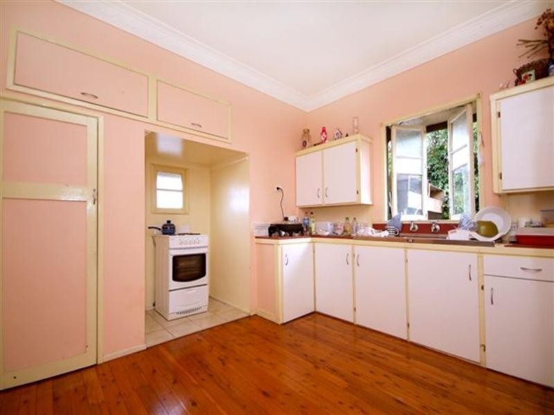 2 Cox Street, Wilsonton QLD 4350