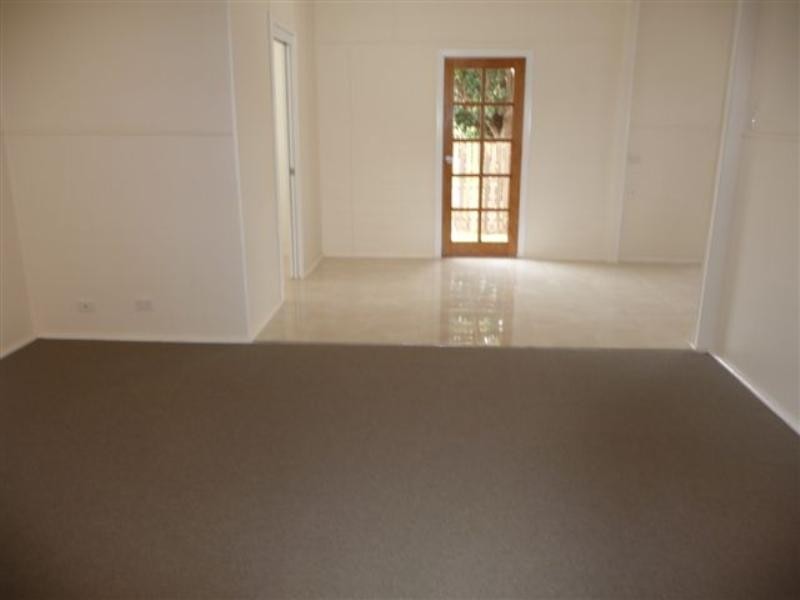 70 Drayton Road, Harristown QLD 4350