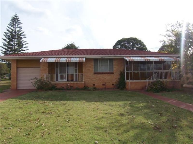 47 Hoey Street, Kearneys Spring QLD 4350
