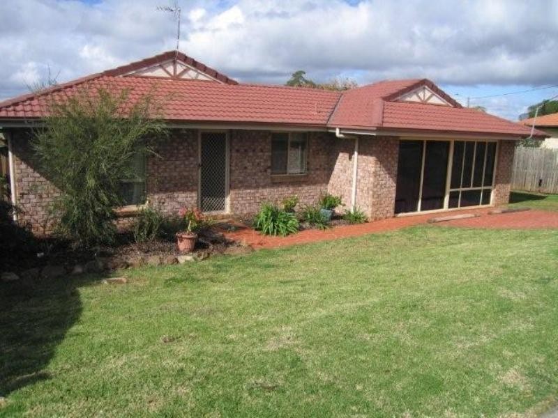 398 West Street, Kearneys Spring QLD 4350