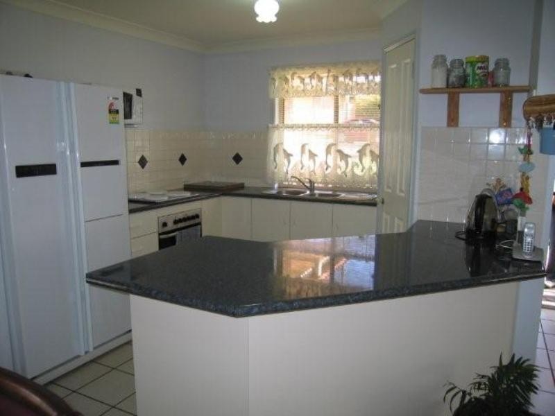 398 West Street, Kearneys Spring QLD 4350