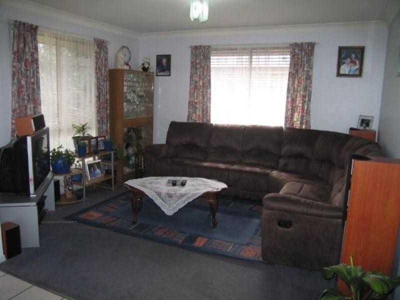 398 West Street, Kearneys Spring QLD 4350