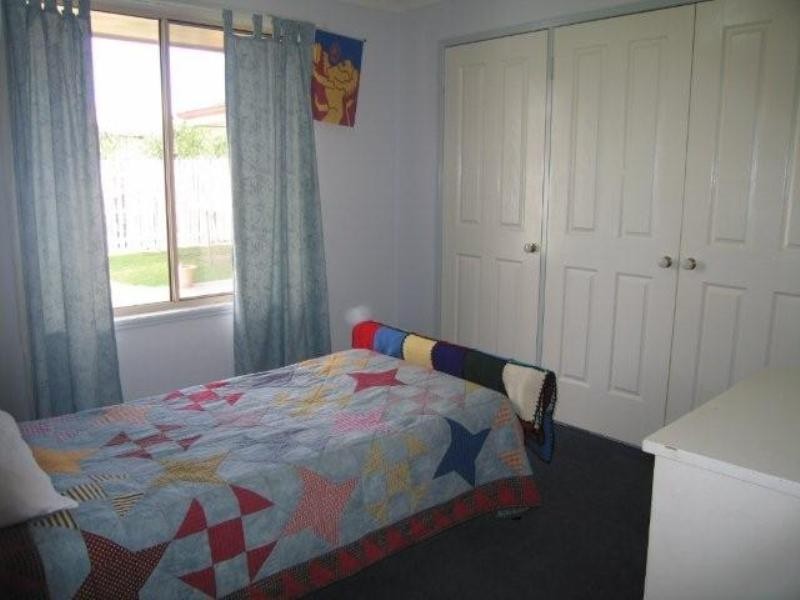 398 West Street, Kearneys Spring QLD 4350